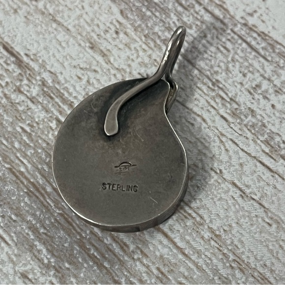 Unique Vintage Sterling Silver Fossilized Ammonite Pendant - Picture 3 of 4